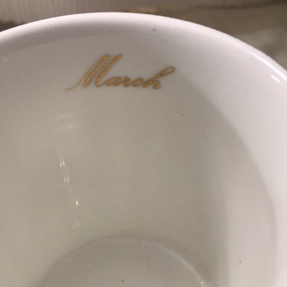 Daffodils March Coffee Cup - Picture 7 of 7